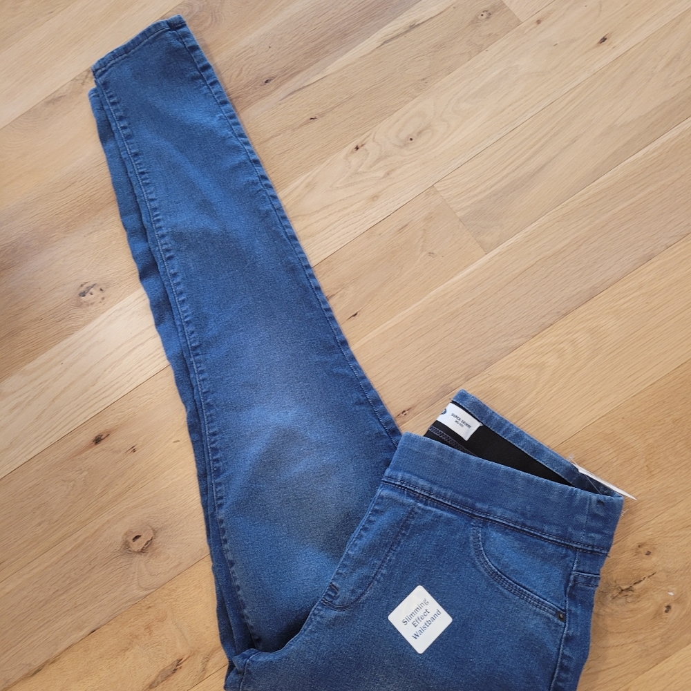 NWT Old Navy Super Skinny Pull-On Jeans - Picture 3 of 8